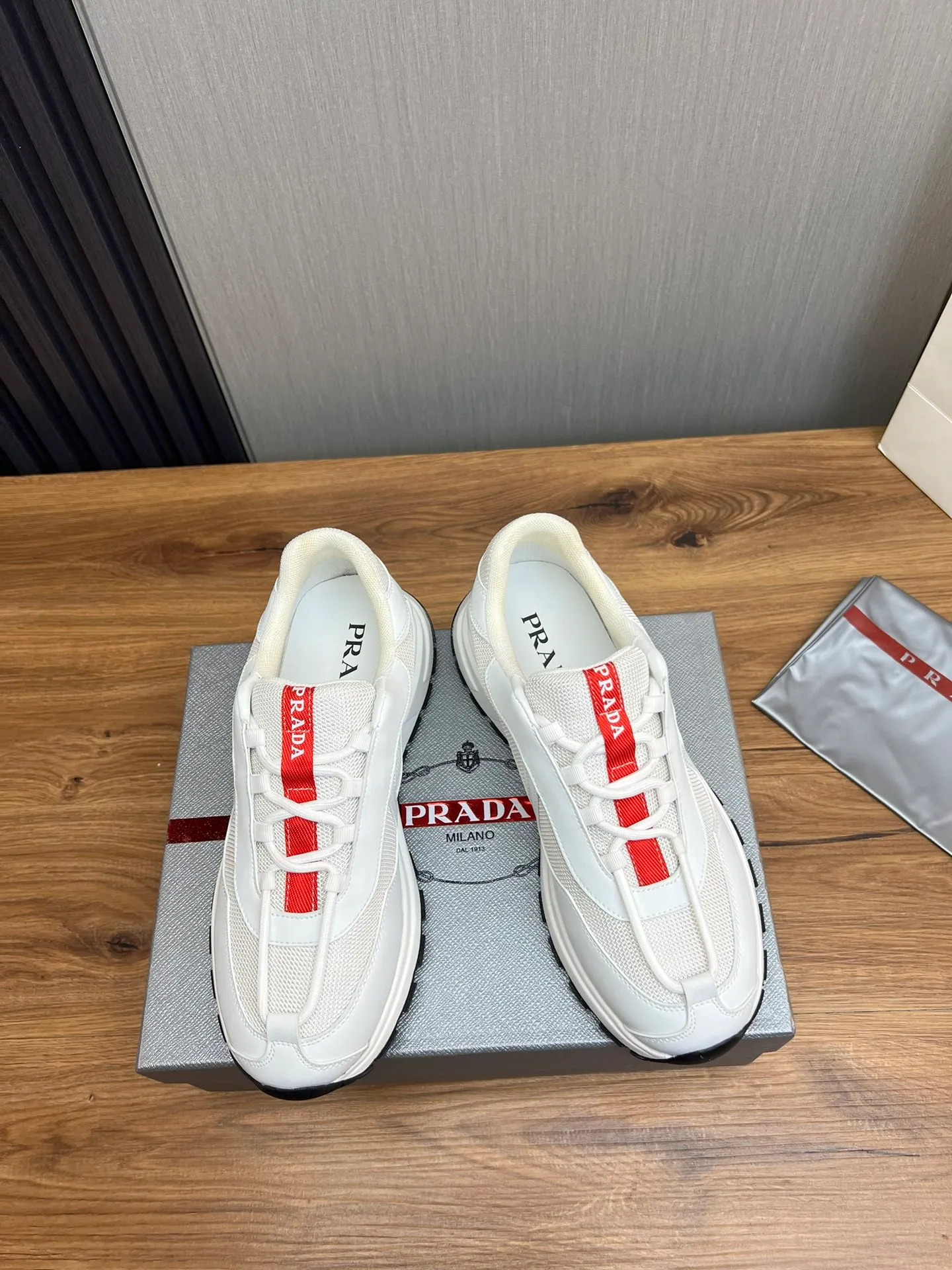 Men's shoes 💰540💰 [PRADA] Men's shoes are popular in the counter, official website is synchronized, 1 high-quality shipment ✔️Original fly-woven cowhide + cowhide lining, 1🆚1 replica, original sole, 38-45 (45 customized, non-refundable)